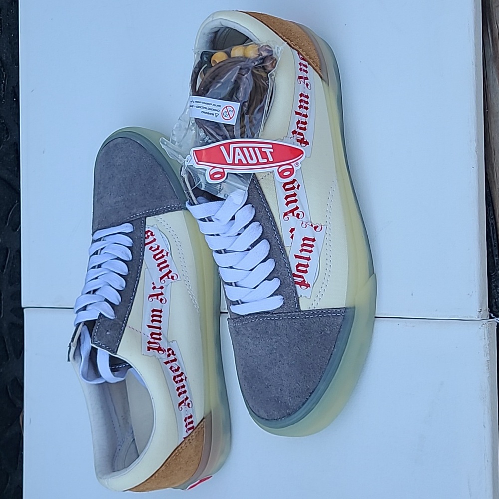 VANS Old Skool VLT LX x Palm Angels Ivory.